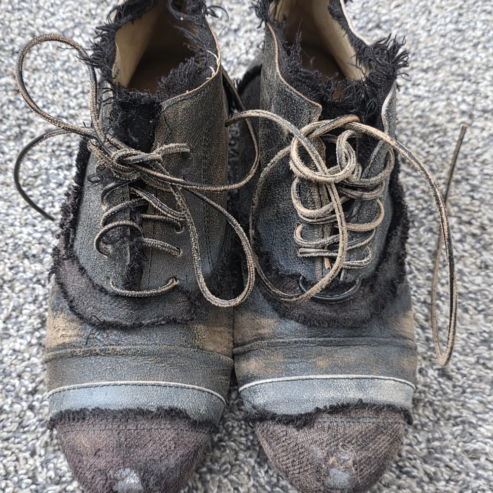 RARE • Magnolia Pearl "Willard" Distressed Black Ankle Boots • Sz 38 | 8 - Picture 3 of 7